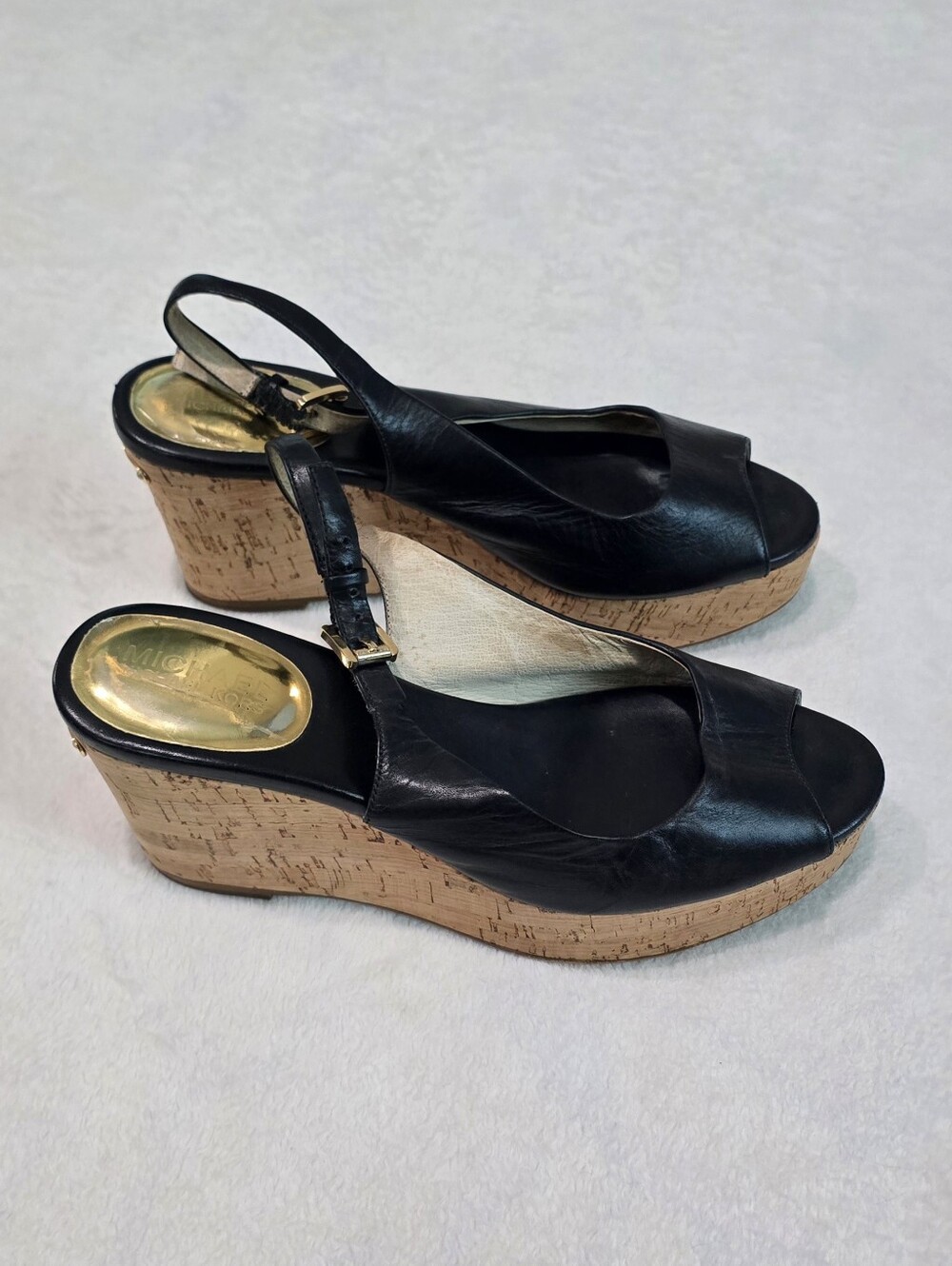 Women's Michael Kors Wedges Heels Black Leather Shoes Size 9 Gold Logo Accent